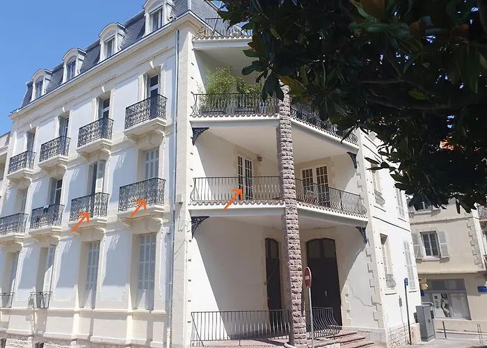 Lägenhet Beautiful And Bright 1st Floor Flat With Large Terrace - Center Biarritz