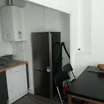 Beautiful And Bright 1st Floor Flat With Large Terrace - Center Lägenhet *