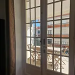 Beautiful And Bright 1st Floor Flat With Large Terrace - Center Lägenhet *