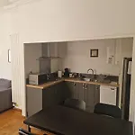 Lägenhet Beautiful And Bright 1st Floor Flat With Large Terrace - Center *