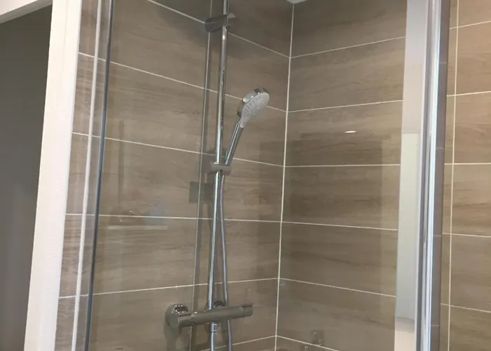 公寓 Beautiful And Bright 1st Floor Flat With Large Terrace - Center *