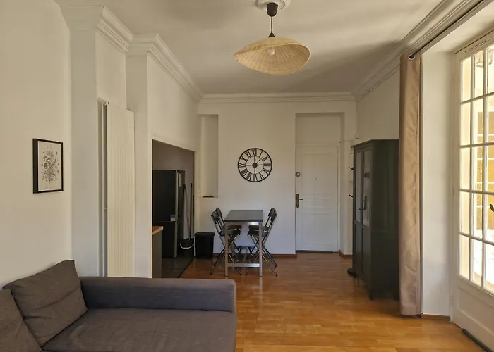 Lejlighed Beautiful And Bright 1st Floor Flat With Large Terrace - Center Biarritz